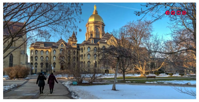 The University of Notre Dame Offers Many Scholarships Online
