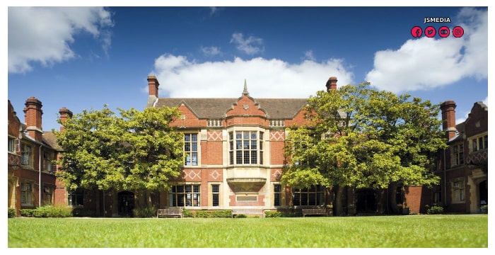 The University of Reading Offers Many Scholarships Online